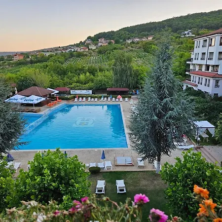 Harmony Hills Tomovi Casa 13 *